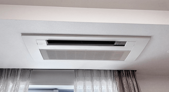 東京都新宿区 2026/4/24のお客様｜天井埋め込み型エアコン交換の施工事例